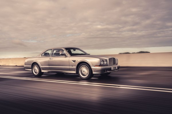 1991 Bentley Continental R - Fotoğraf 1