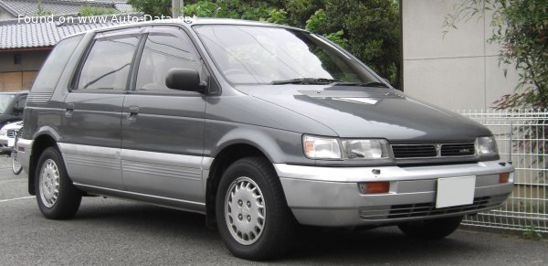 1991 Mitsubishi Chariot (E-N33W) - Фото 1