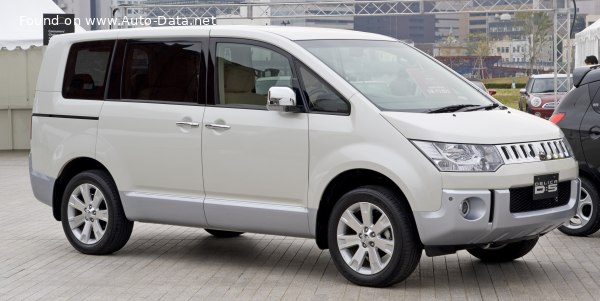 2007 Mitsubishi Delica (D5) - Снимка 1