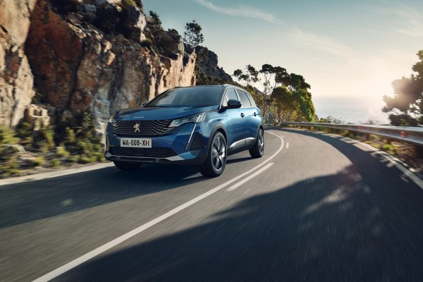 2020 Peugeot 5008 II (Phase II, 2020) - Fotoğraf 1