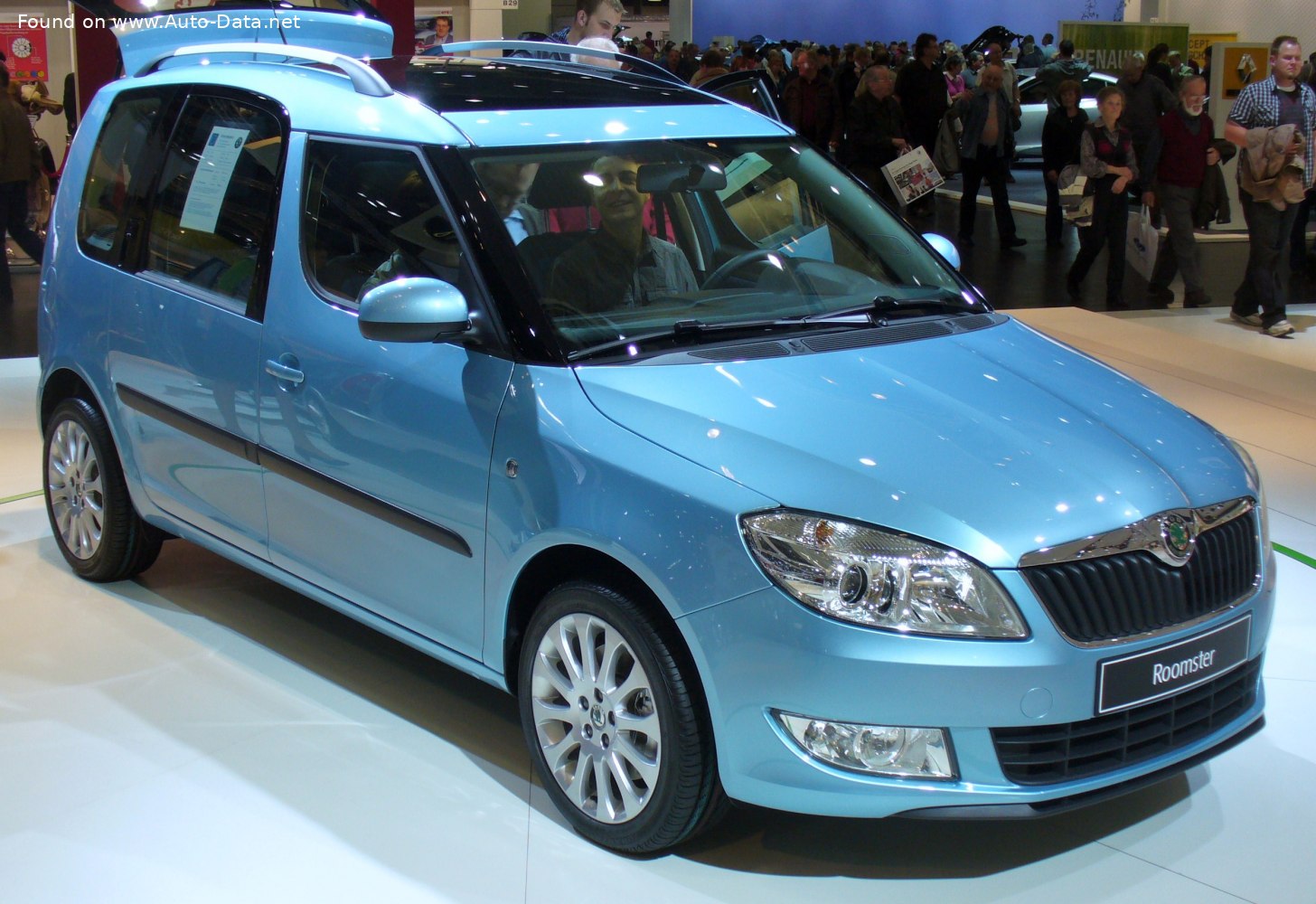 Specs for all Skoda Roomster versions