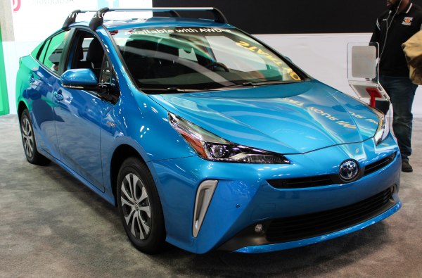 2019 Toyota Prius IV (XW50, facelift 2018) - Kuva 1