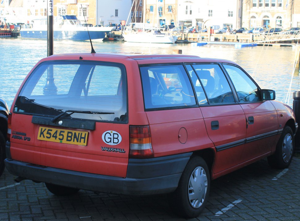 1991 Vauxhall Astra Mk III Estate - Fotoğraf 1