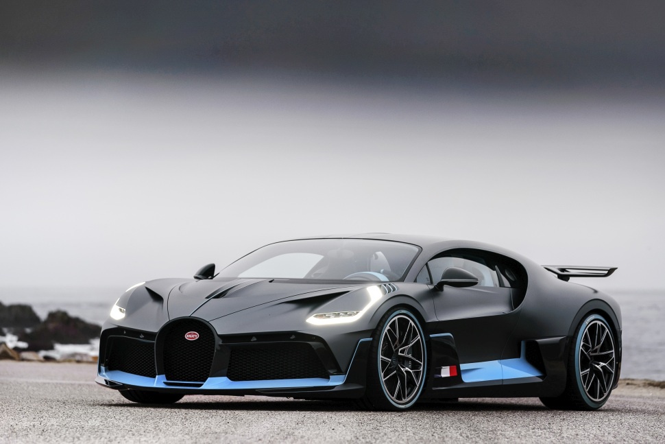 2020 Bugatti Divo - Kuva 1