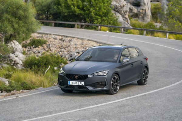 2021 Cupra Leon - Fotoğraf 1