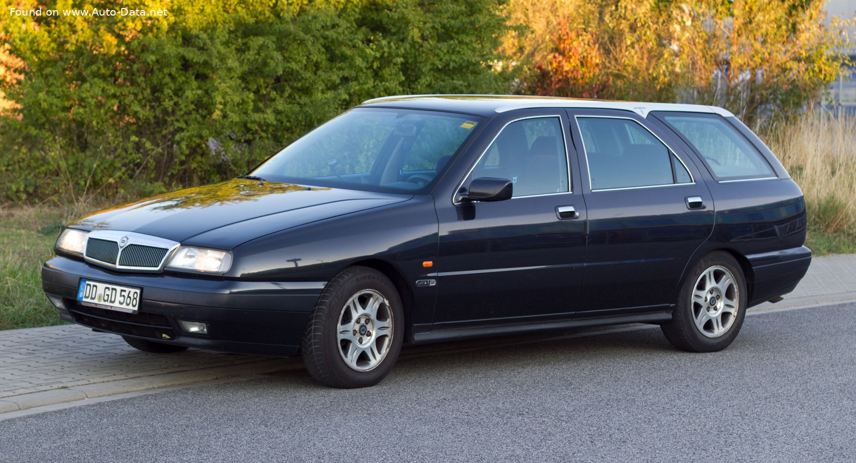 1996 Lancia Kappa Station Wagon 2.4 20V (175 Hp) | specs, data, fuel consumption,