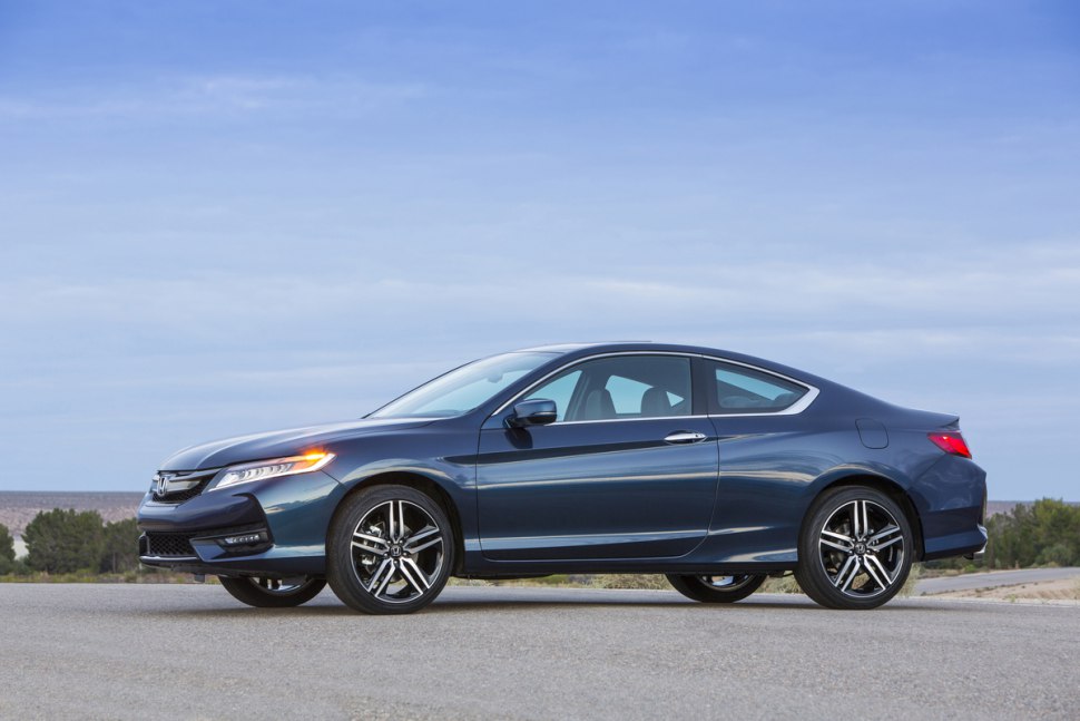 2016 Honda Accord IX Coupe (facelift 2015) - Bild 1