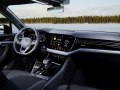 2023 Volkswagen Touareg III (CR, facelift 2023) - Фото 8