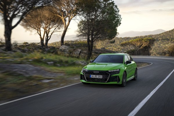 2025 Audi RS 3 Sportback (8Y, facelift 2024) - Fotografia 1