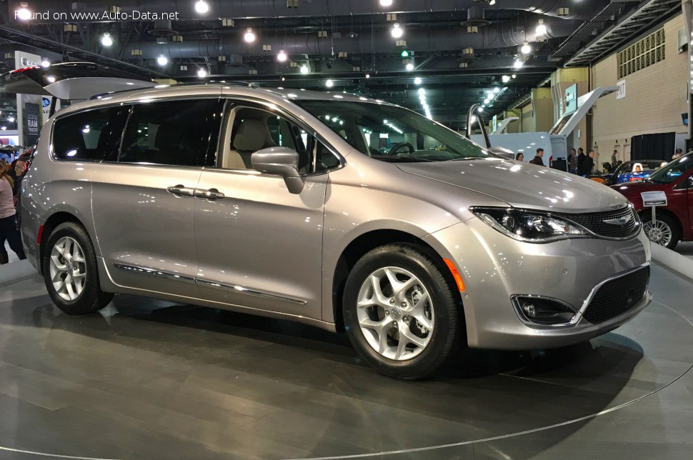 2017 Chrysler Pacifica - Kuva 1