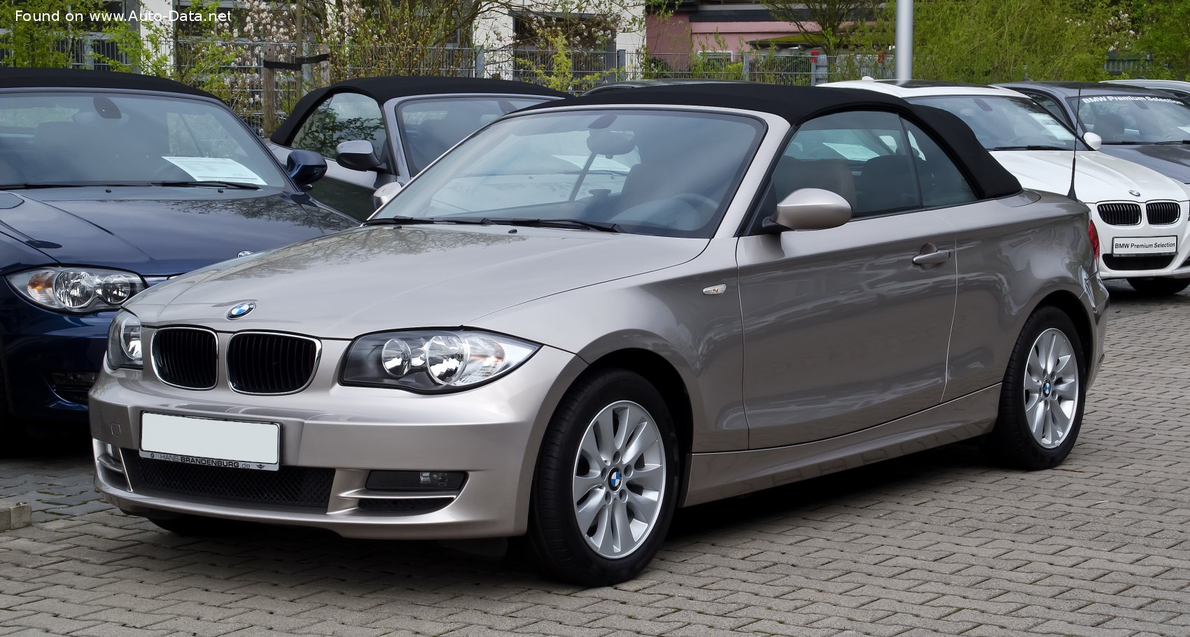 2011 BMW 1er Cabrio (E88 LCI, facelift 2011) Technische