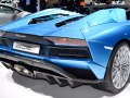 2017 Lamborghini Aventador S Roadster - Fotoğraf 13