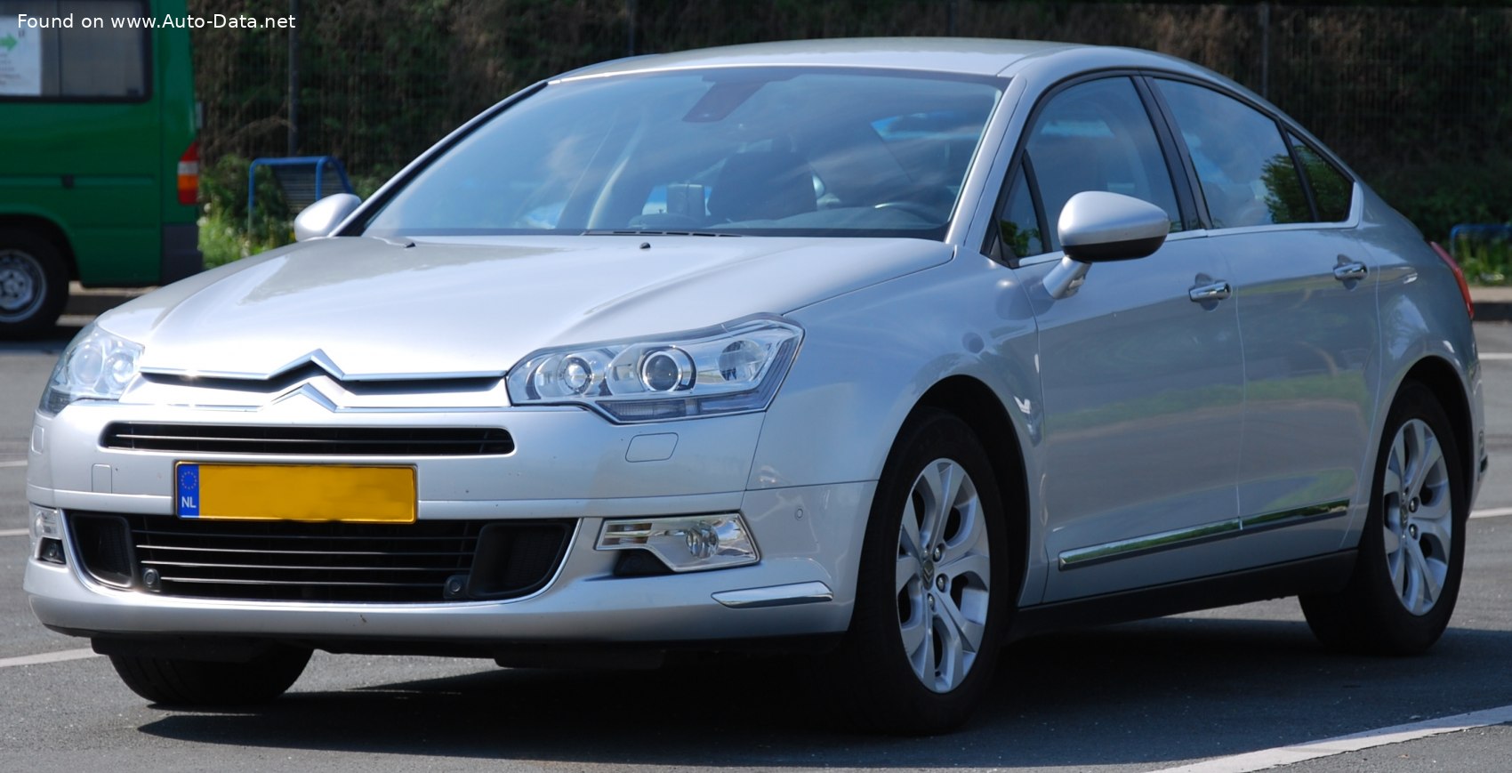 Citroën C5 II HDI 138/HDI 208 (2008) - La rupture par le style