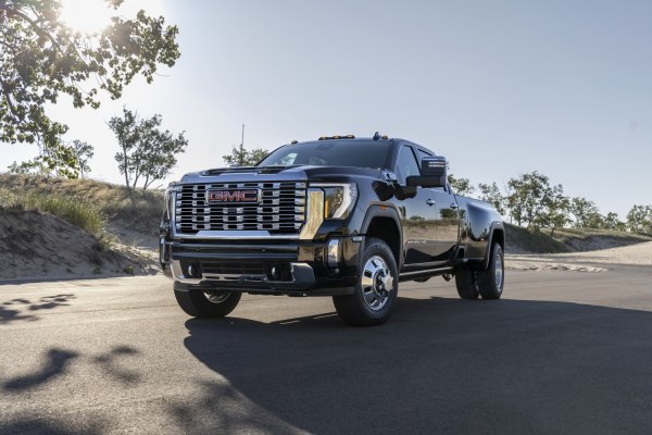 2024 GMC Sierra 3500HD V (GMTT1XX, facelift 2024) Crew Cab Long Bed - Kuva 1