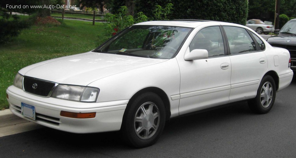 1995 Toyota Avalon - Fotoğraf 1