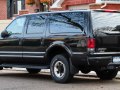 Ford Excursion - Kuva 5