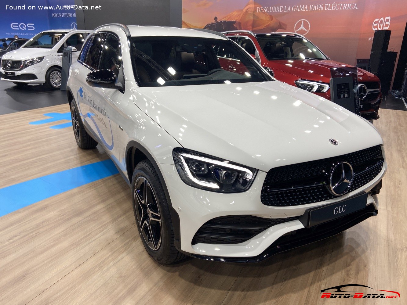 Mercedes Benz GLC (X253 2020) 200 d 4MATIC specs, dimensions