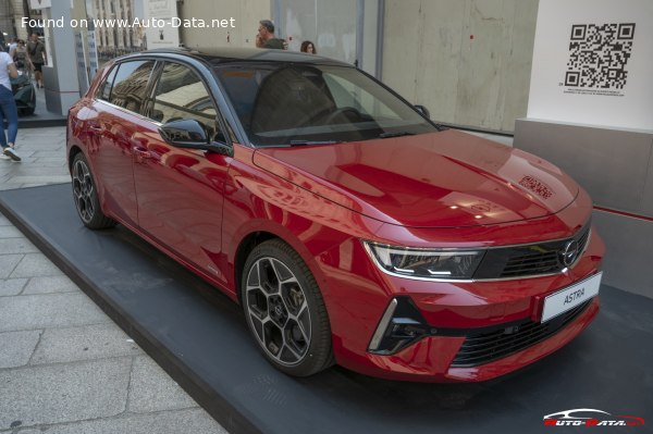 2022 Opel Astra L - Fotografie 1