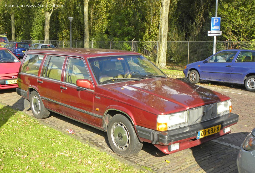 1986 Volvo 760 Kombi (704,765) - Bilde 1