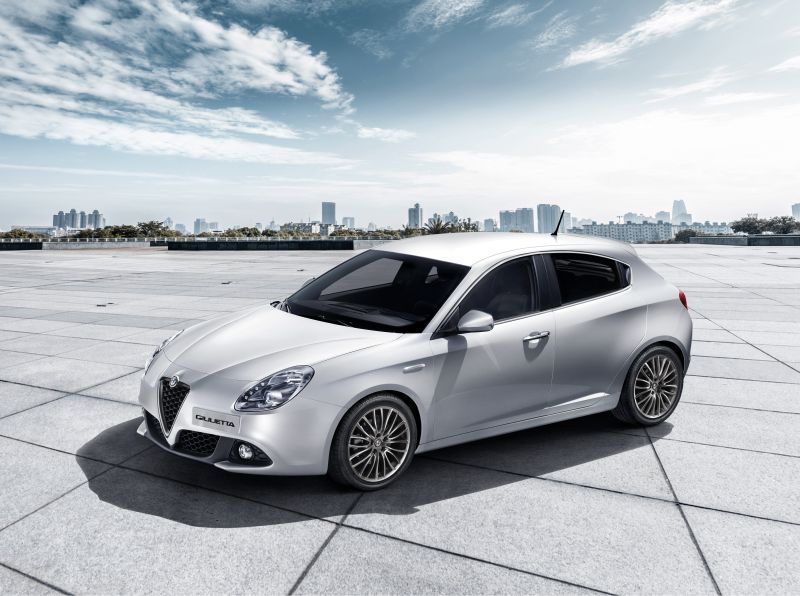 2017 Alfa Romeo Giulietta (Type 940 facelift 2016) - Fotografia 1