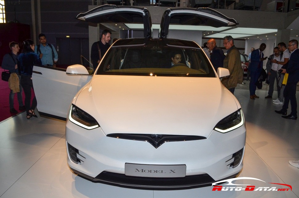 Tesla Model X - Long Range,564км пробег
