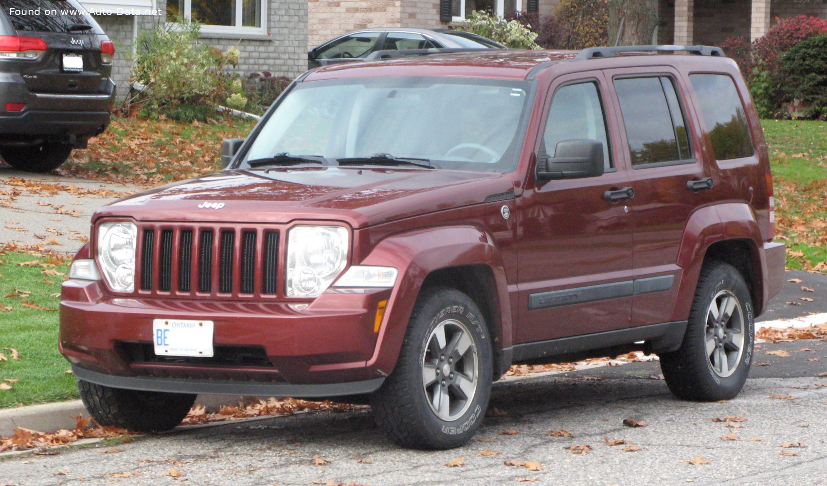 Jeep Liberty 2 Sport 2007 3.7 i V6 12V 4WD (210 Hp) Jeep Liberty 2 Sport 2007 3.7 i V6 12V 4WD (210 Hp)