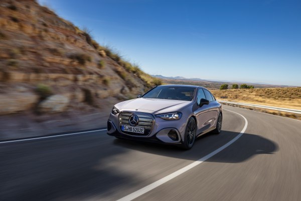 2027 Mercedes-Benz C-class (W520) - Photo 1