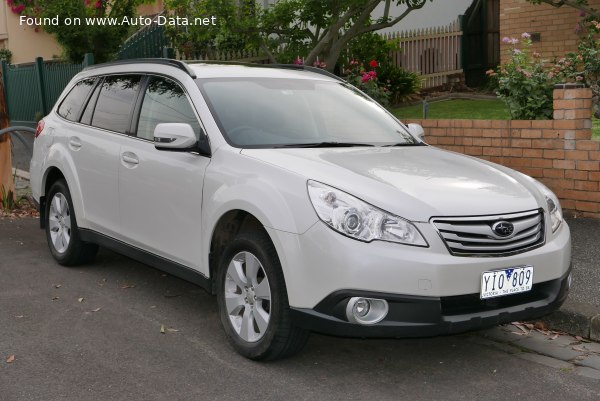 2010 Subaru Outback IV - Fotoğraf 1