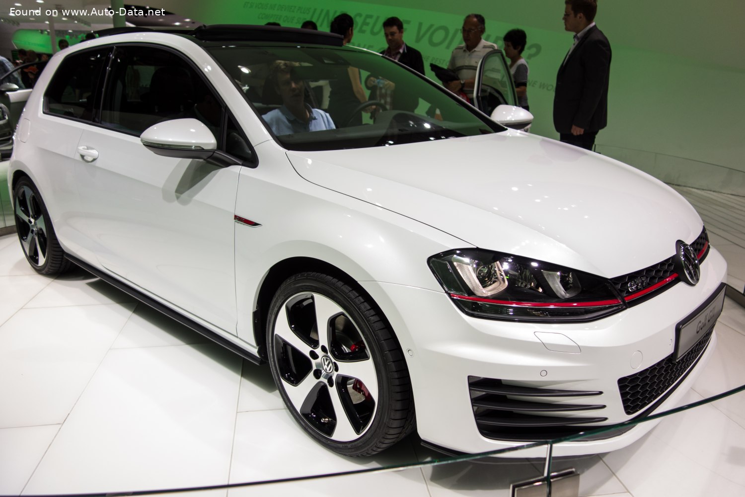 VOLKSWAGEN Golf 7 GTI 2.0L TSI - Voitures