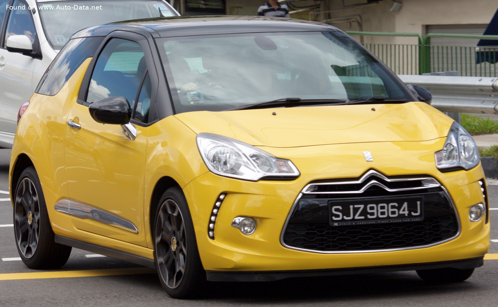 Citroen DS3 Racing specs, 0-60, quarter mile, lap times 