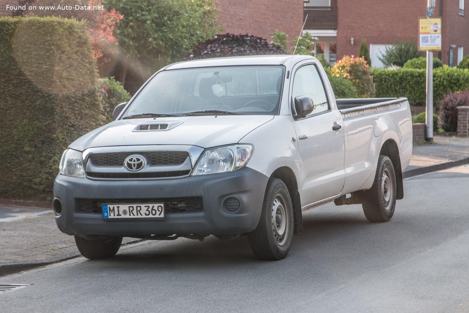 P2006 toyota hilux