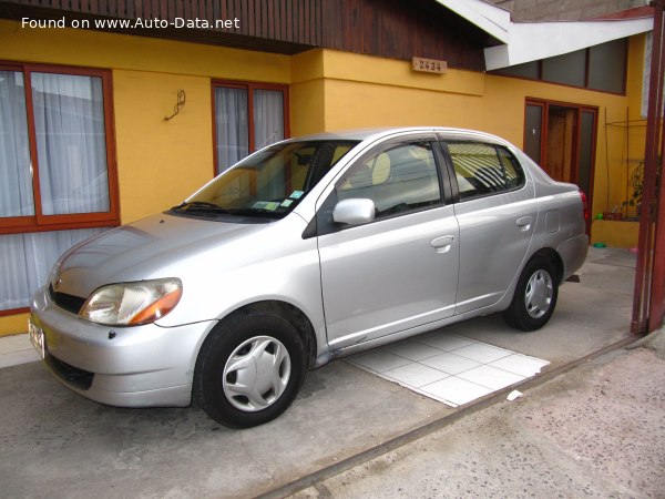 2000 Toyota Platz - Fotoğraf 1