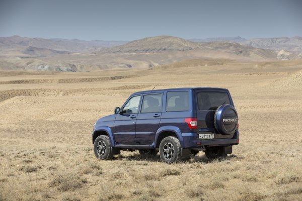 2016 UAZ Patriot (3163, facelift 2016) - εικόνα 1