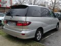 2000 Toyota Previa - Photo 2