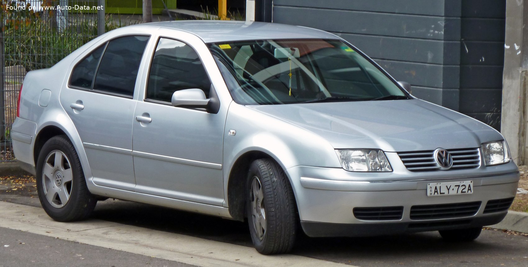 1998 Volkswagen Bora (1J2) 1.9 TDI (110 Hp) Automatic