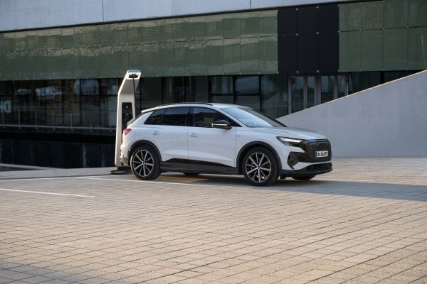 2021 Audi Q4 e-tron - Photo 1