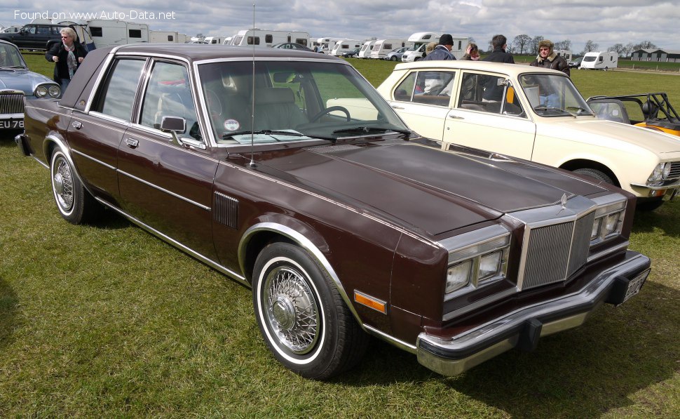 1982 Chrysler Fifth Avenue I - Fotoğraf 1