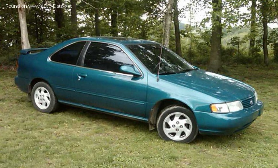 1994 Nissan Lucino - Fotoğraf 1