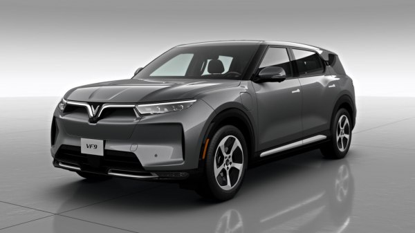 2022 VinFast VF 9 - Fotografie 1